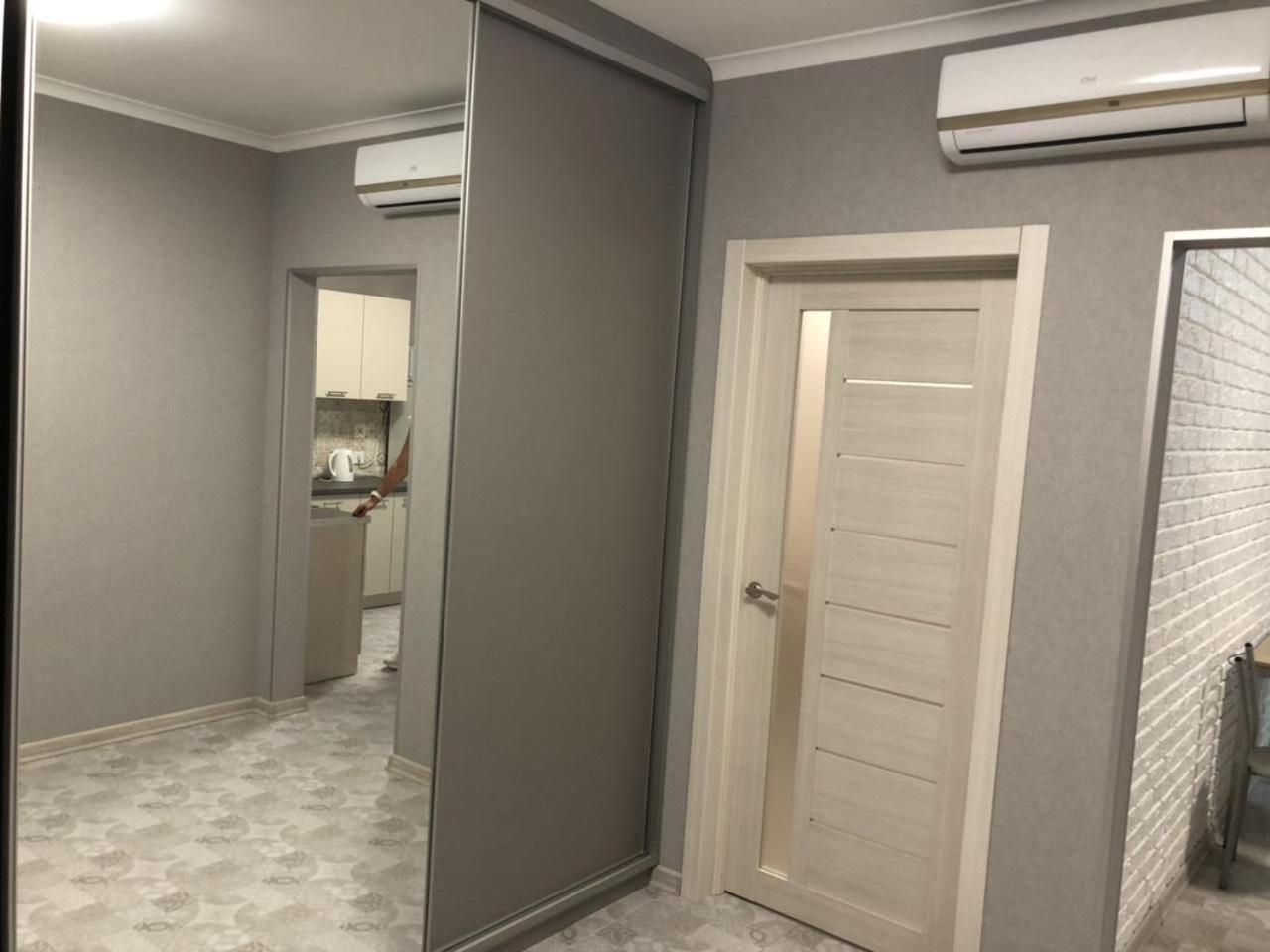 Apartmán Квартира Парковые Озера Kyjev Exteriér fotografie