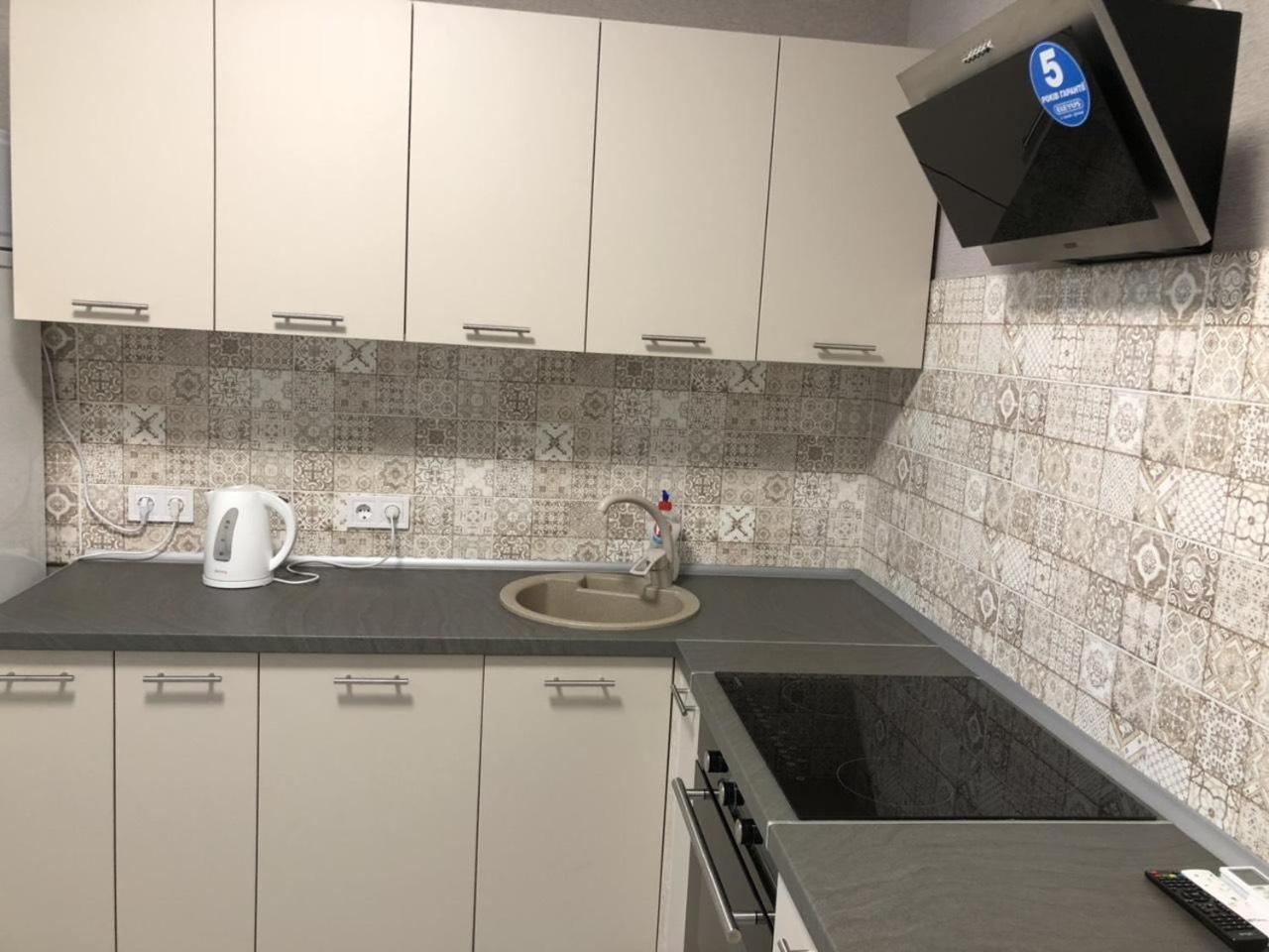 Apartmán Квартира Парковые Озера Kyjev Exteriér fotografie